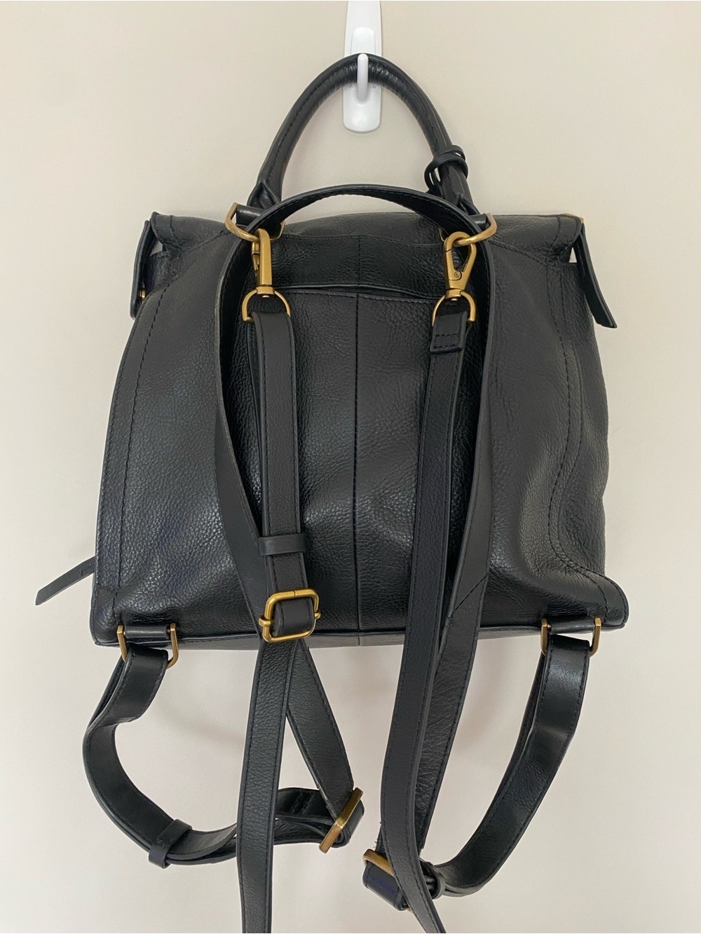Fossil Leather Black Convertible Adjustable Backpack Shoulder Bag Purse - Picture 3 of 16